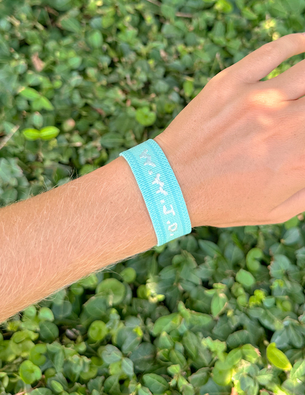 Bracelet brodé WWJD sarcelle