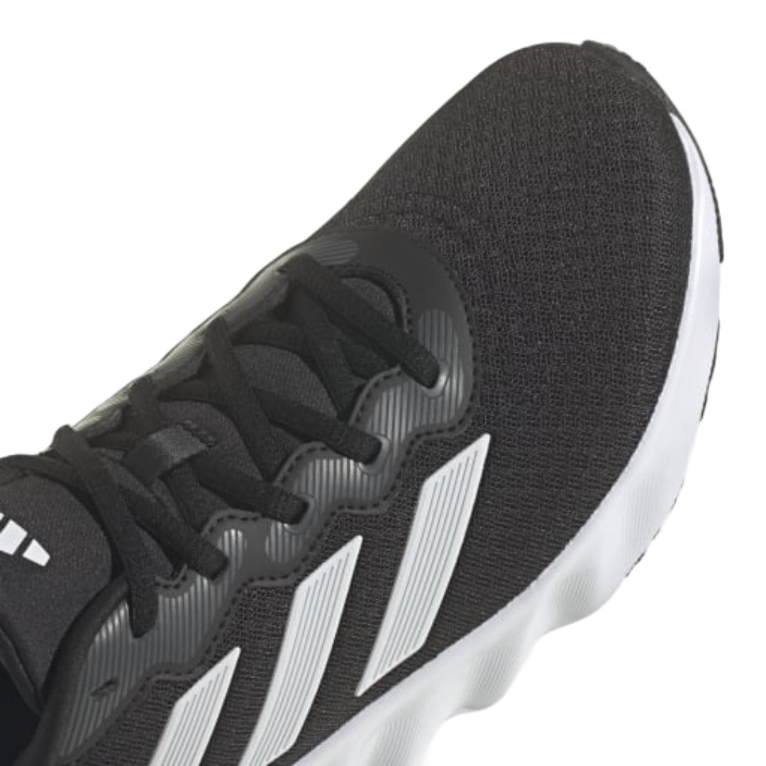 Baskets de course unisexe adidas Switch Move U