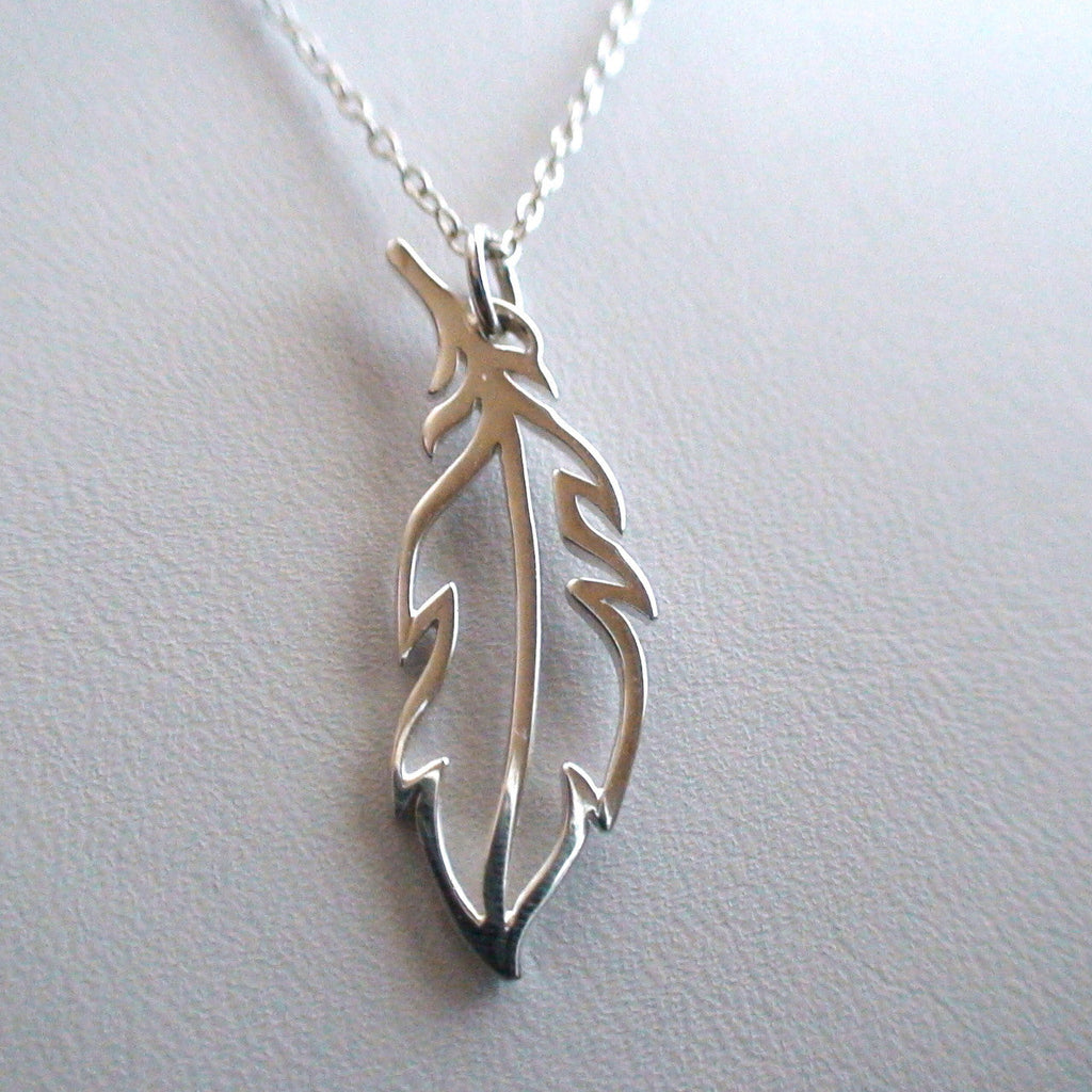 Collier Plume Ouverte – Breloque en Argent Sterling de 2,5 cm sur une Chaîne de 40 cm