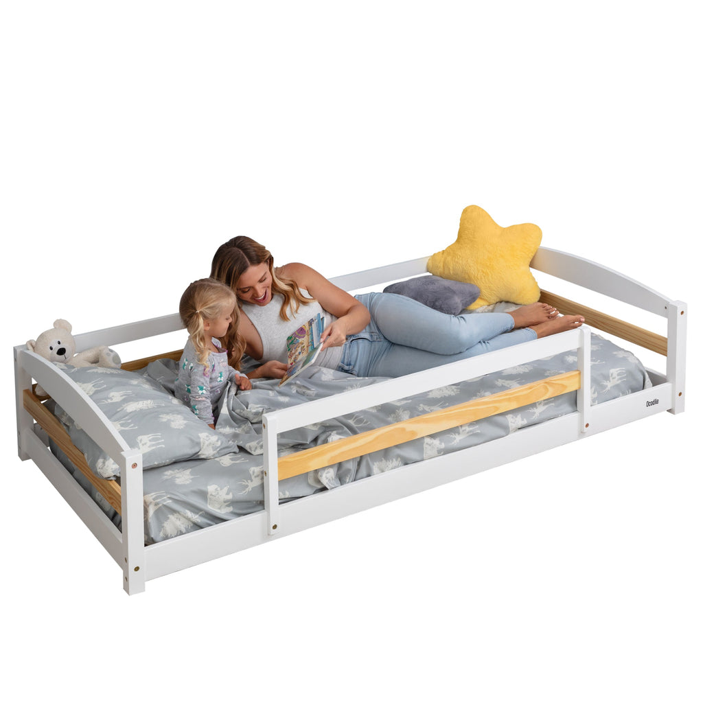 Lit au sol double pour enfants avec barrières de sécurité - Inspiré Montessori