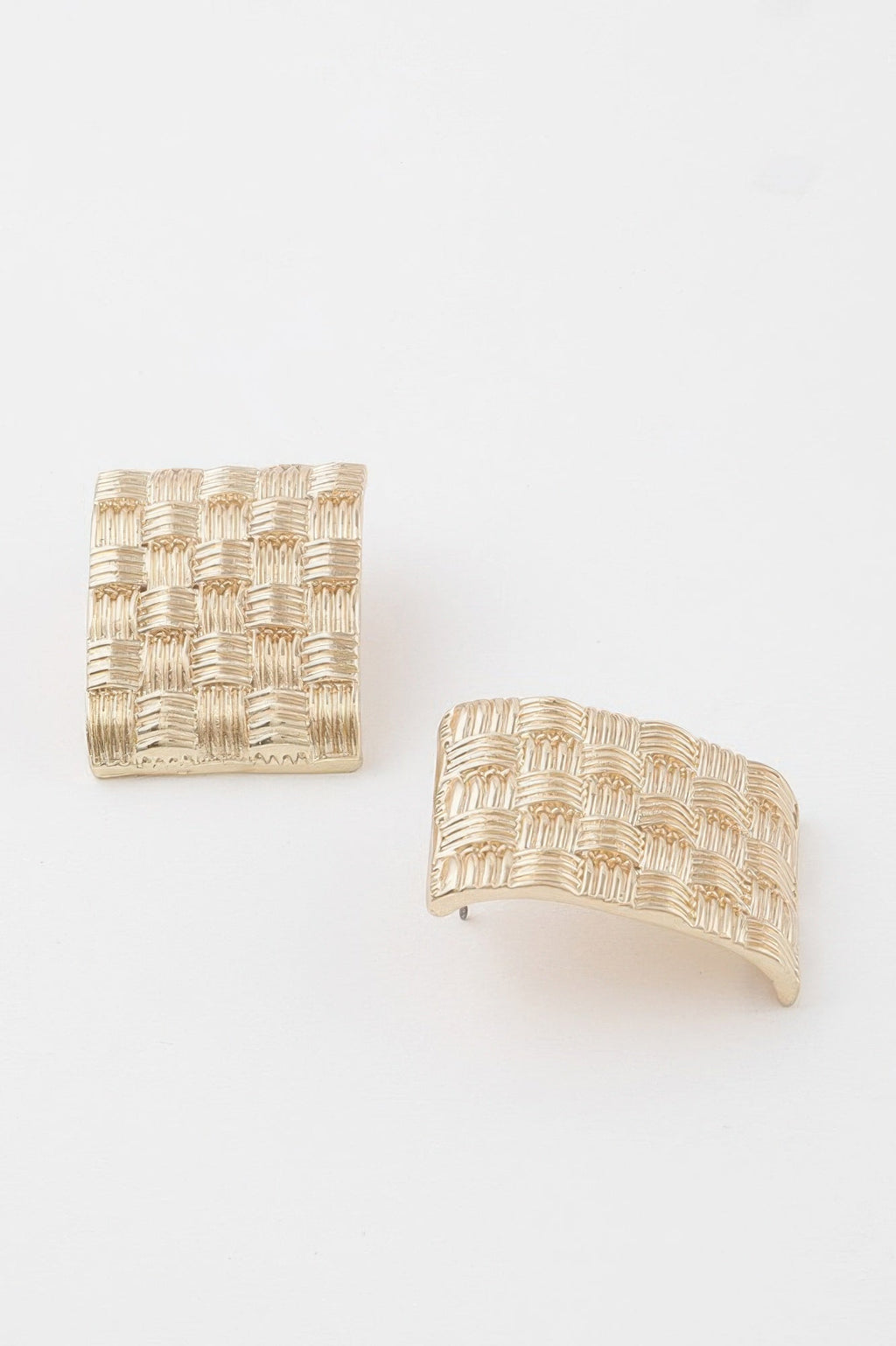 Boucles d'oreilles plates hachurées
