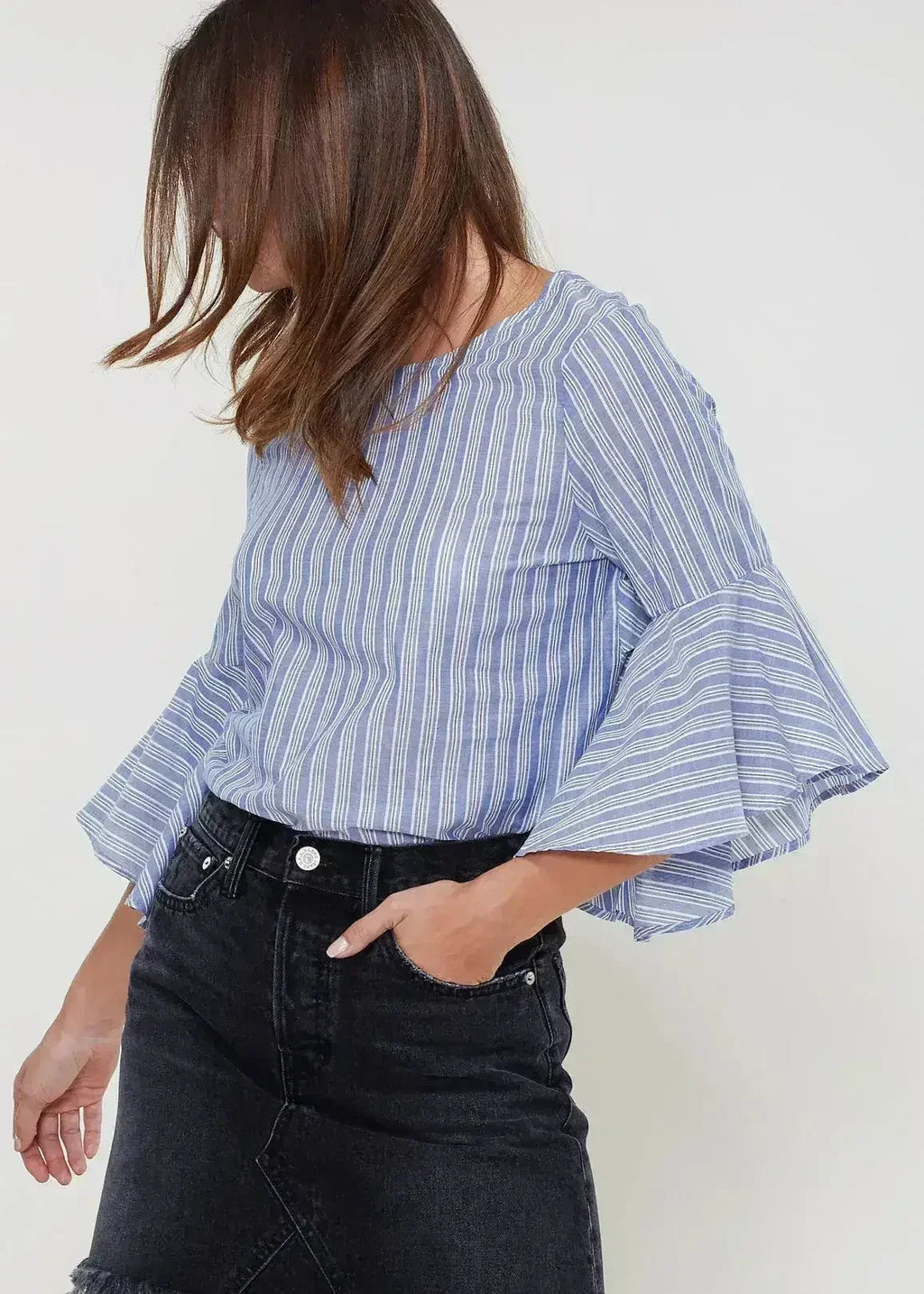 Haut à manches cloche 3/4 et dos noué pour femme