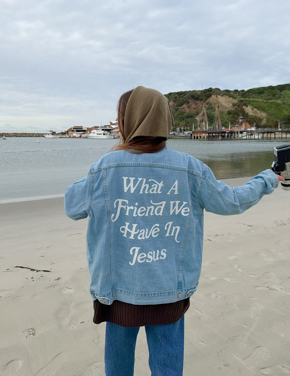 Veste en jean "Quel ami nous avons en Jésus"
