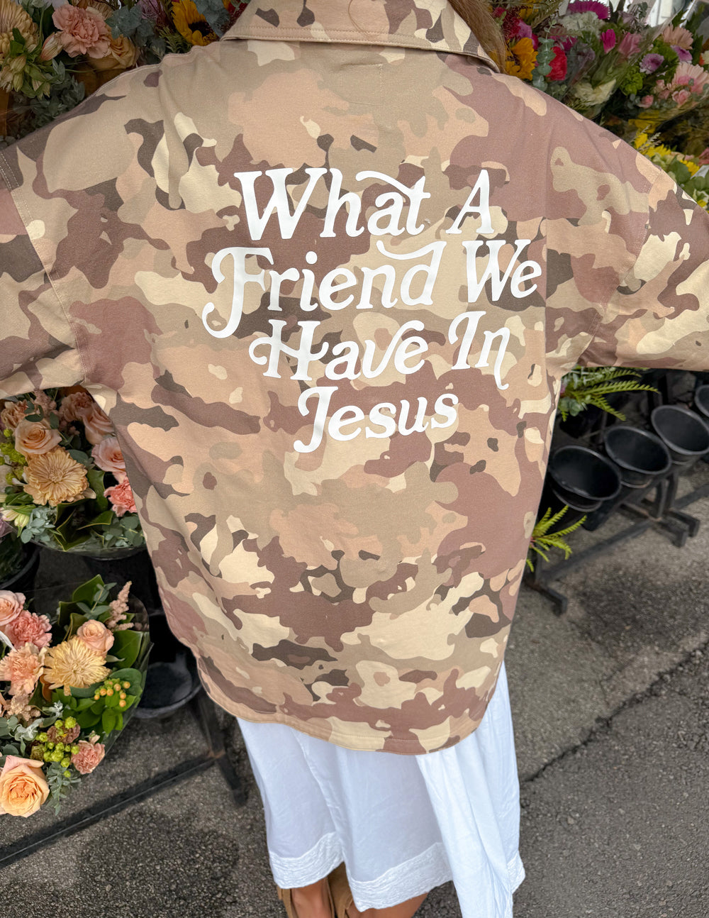 Veste chemise camouflage « Quel ami en Jésus »