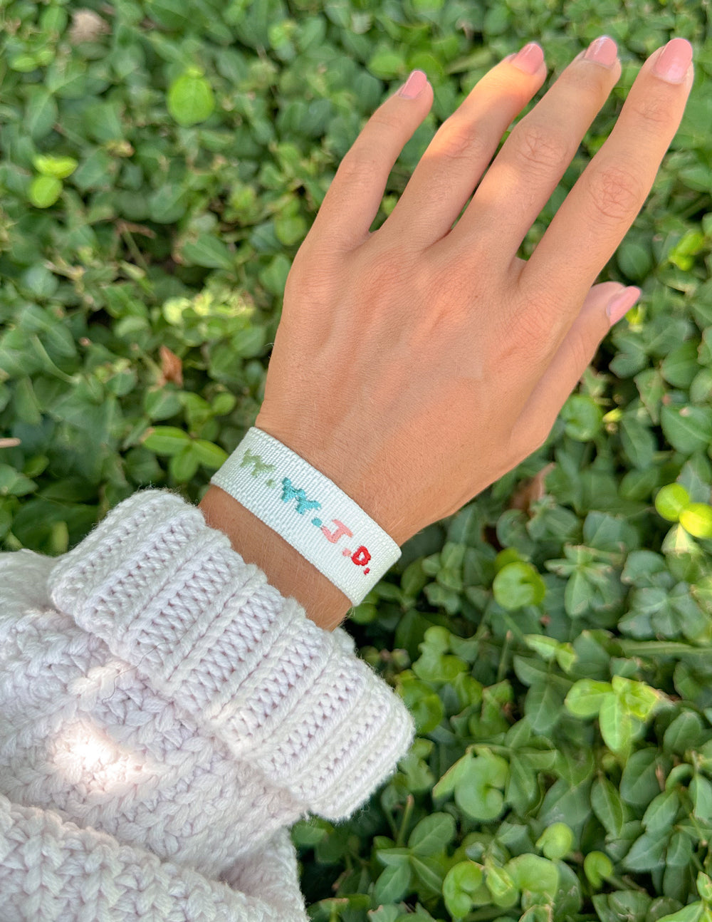 Bracelet brodé WWJD blanc