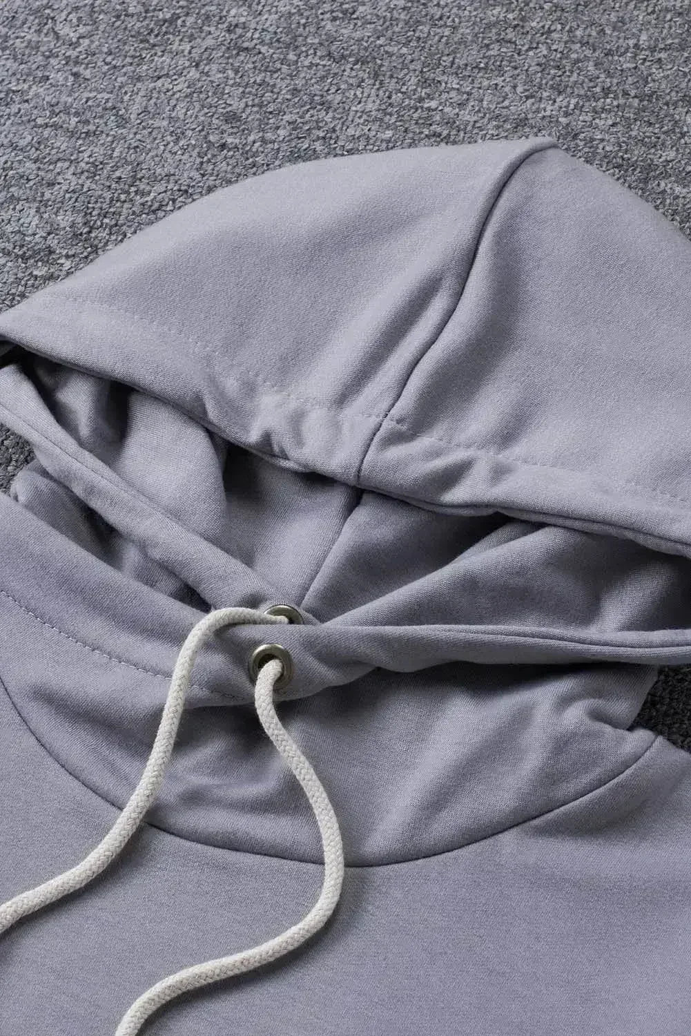 Sweat à capuche col bénitier à motifs floraux gris pour femme