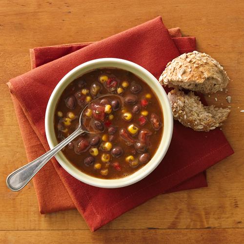 Progresso, Soupe en conserve de haricots noirs et légumes style Sud-Ouest à teneur réduite en sodium, sans gluten, 18,5 oz.