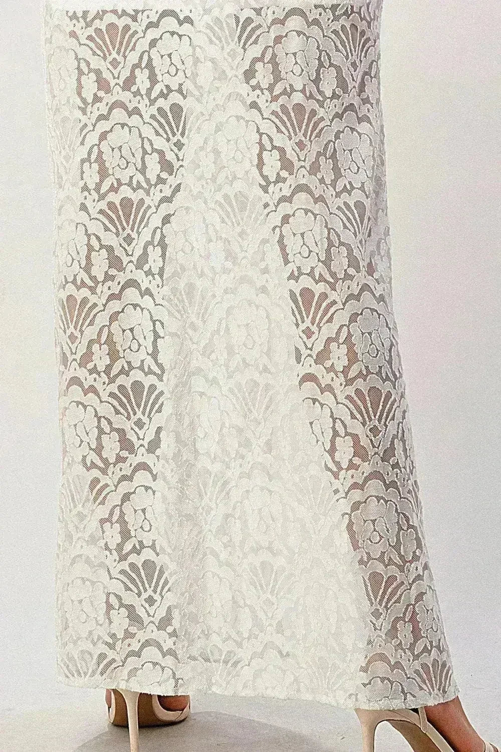 Robe longue noire en dentelle avec fente à l'avant Élégante - Femstylo