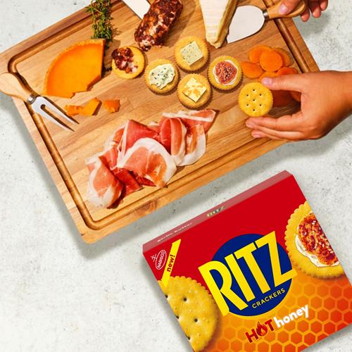 Biscuits Ritz Hot Honey, Snacks pour enfants et adultes, Snacks pour le déjeuner, 388 g