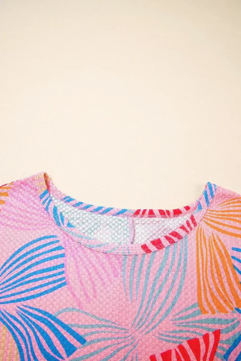 T-shirt ample gaufré bleu ciel à imprimé nœud papillon
