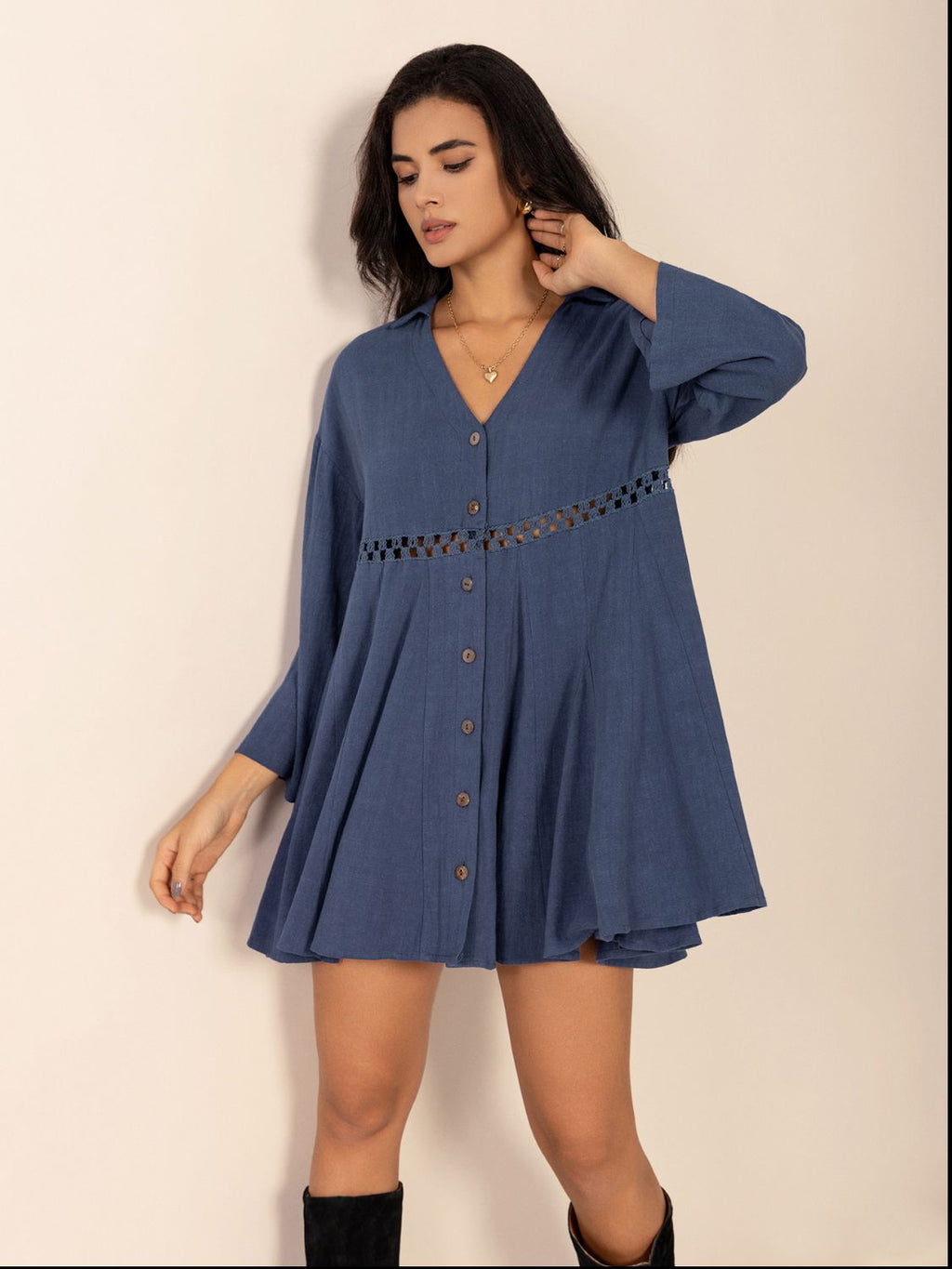 Robe mini bleu poudré à manches longues, élégante, avec découpes et boutons, légère, pour femme