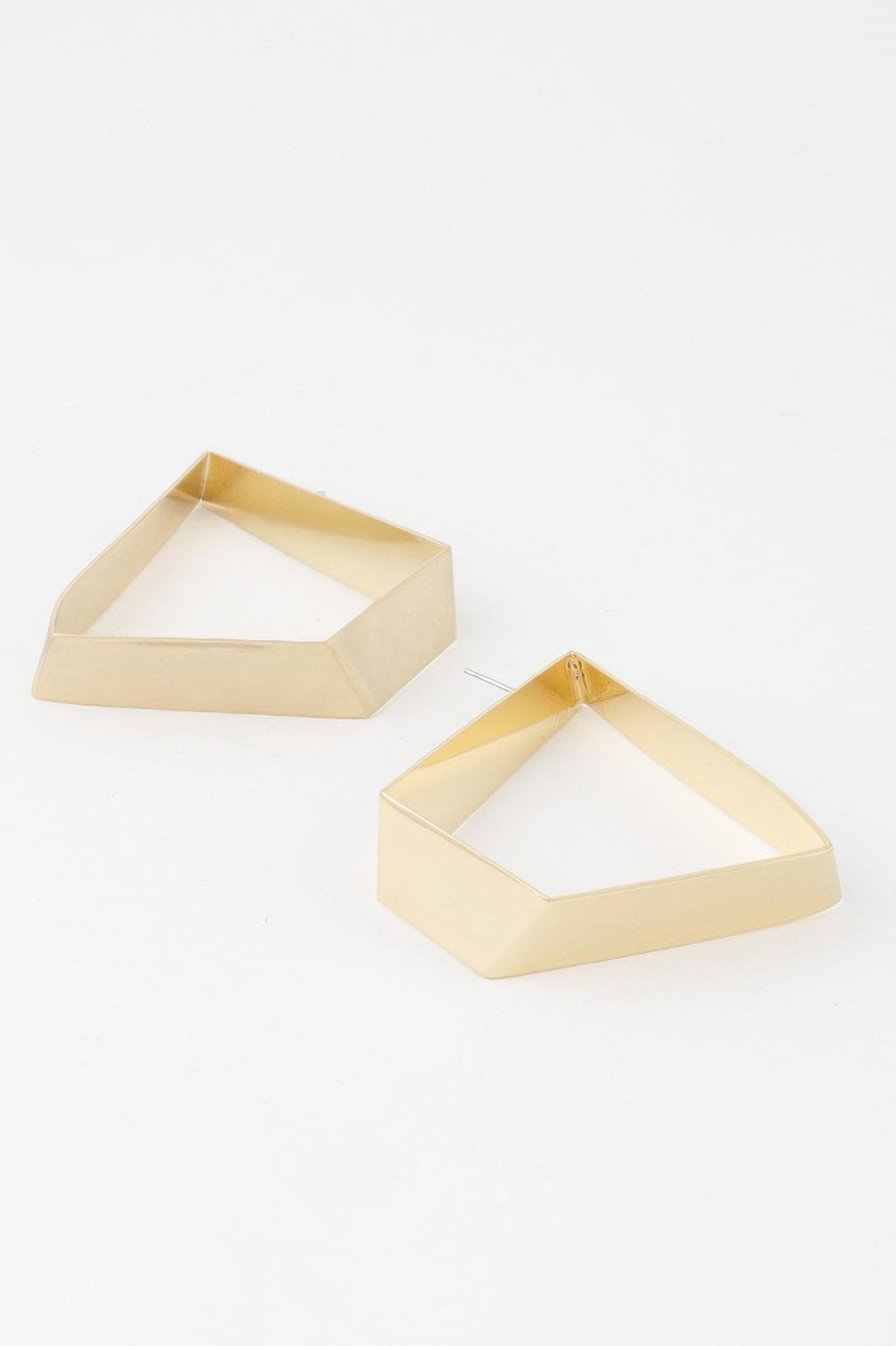 Boucles d'oreilles formes droites abstraites