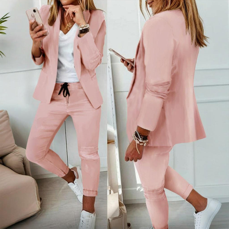 Ensemble tailleur femme blazer à revers crantés et pantalon à cordon de serrage