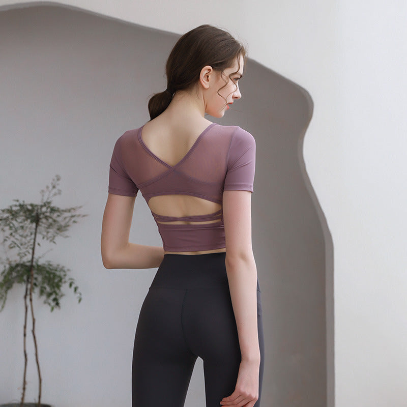 Haut de yoga ajusté avec coussinets de poitrine, dos nageur respirant
