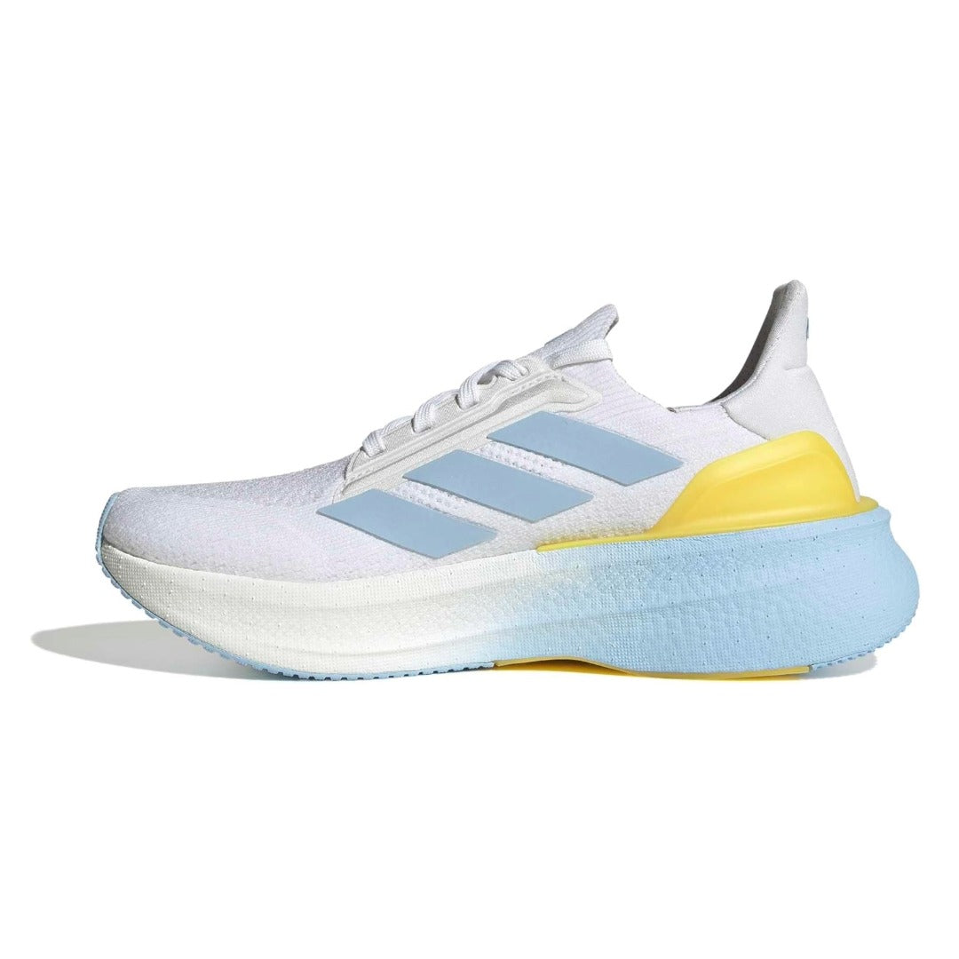 Chaussures de sport Ultra Boost 5X adidas pour femme - Blanc/Bleu lumineux/Jaune