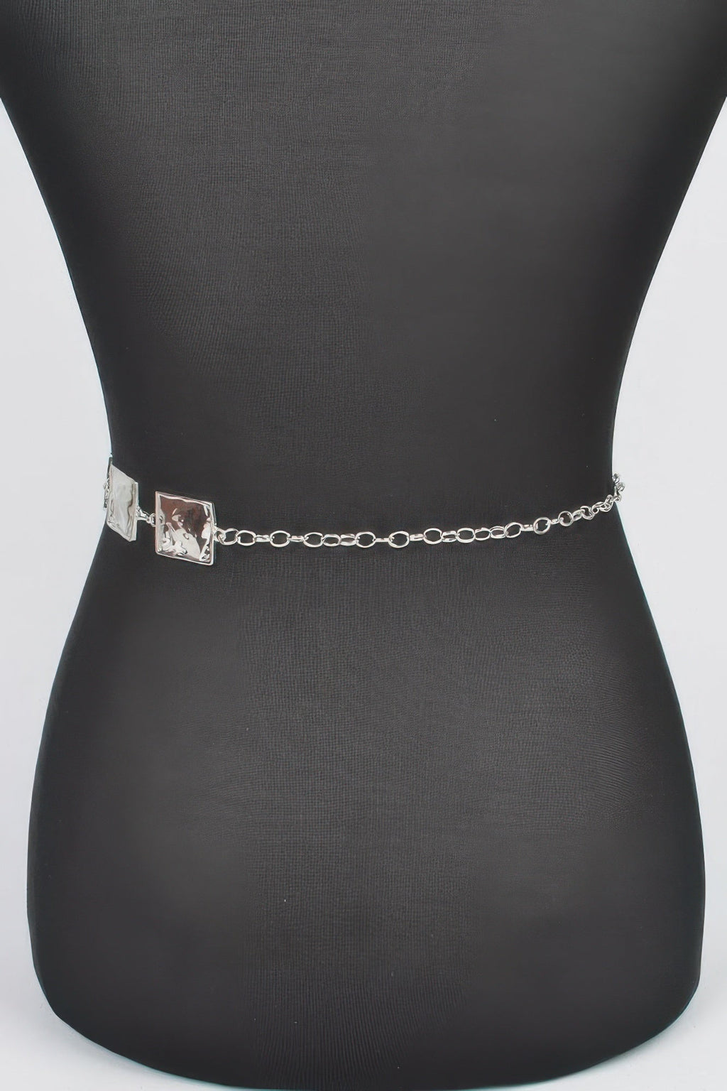 Ceinture en chaîne carrée en métal martelé