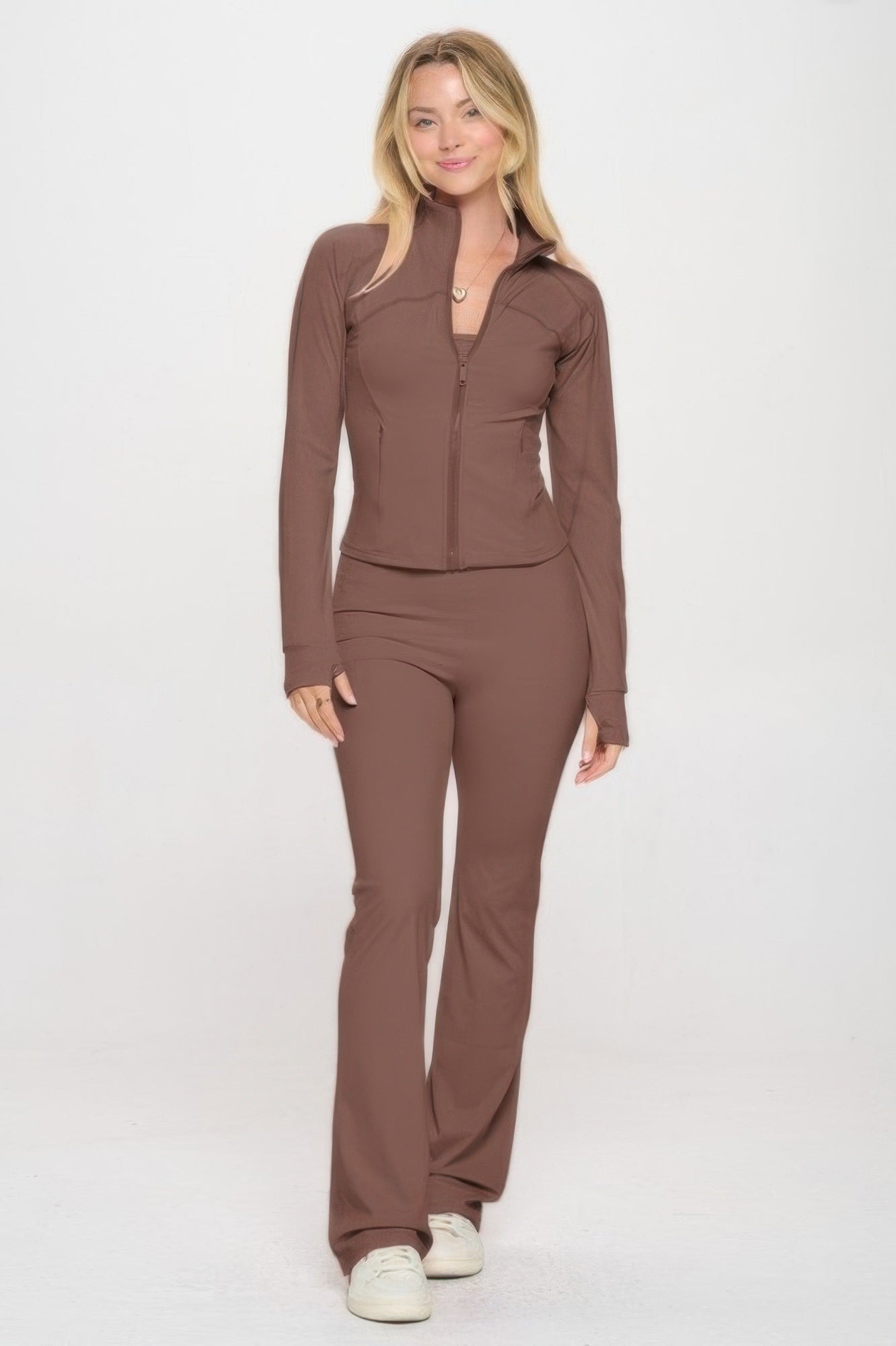 Ensemble haut de yoga marron premium et combinaison