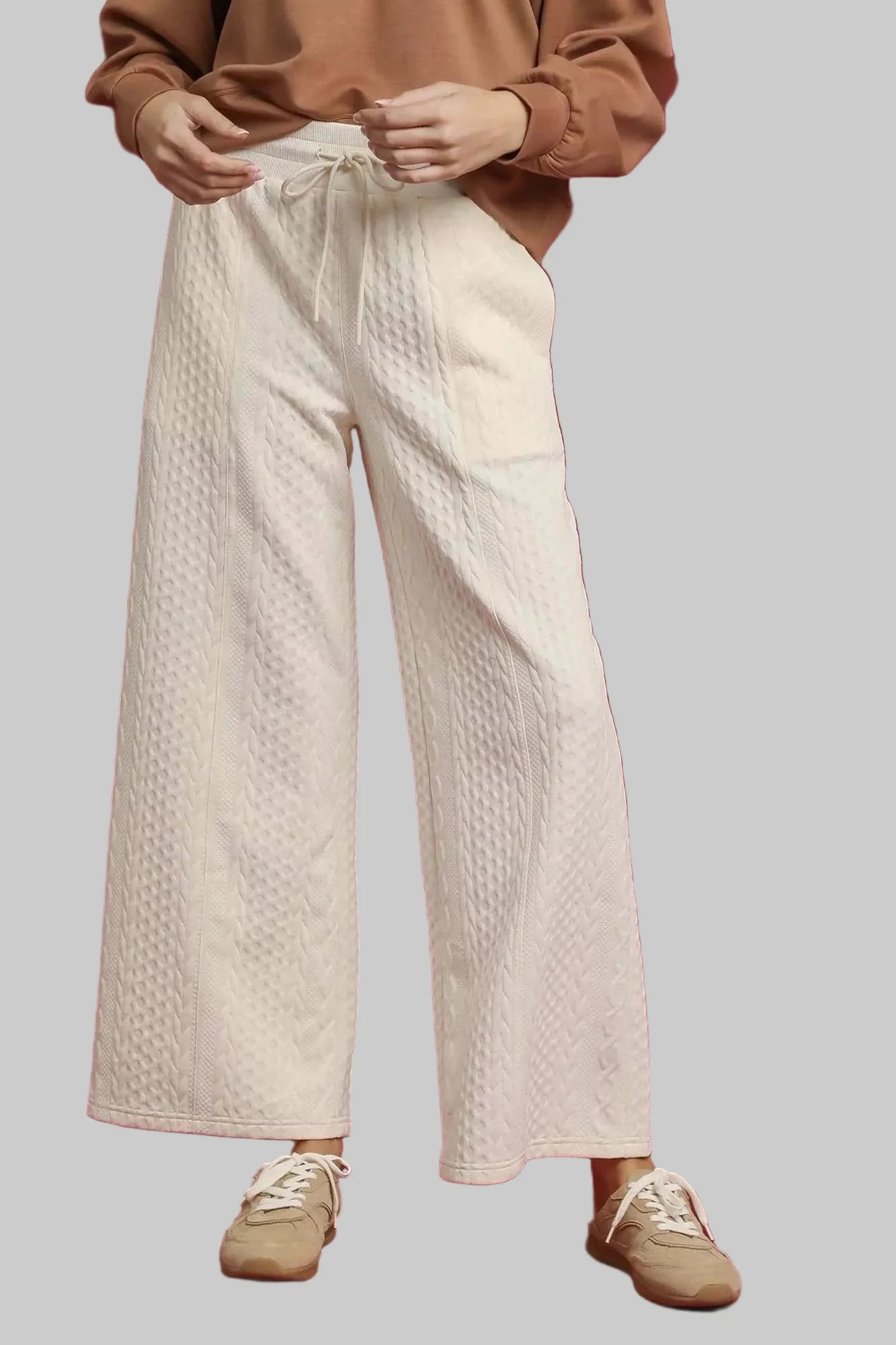 Pantalon large texturé en maille torsadée blanc cassé