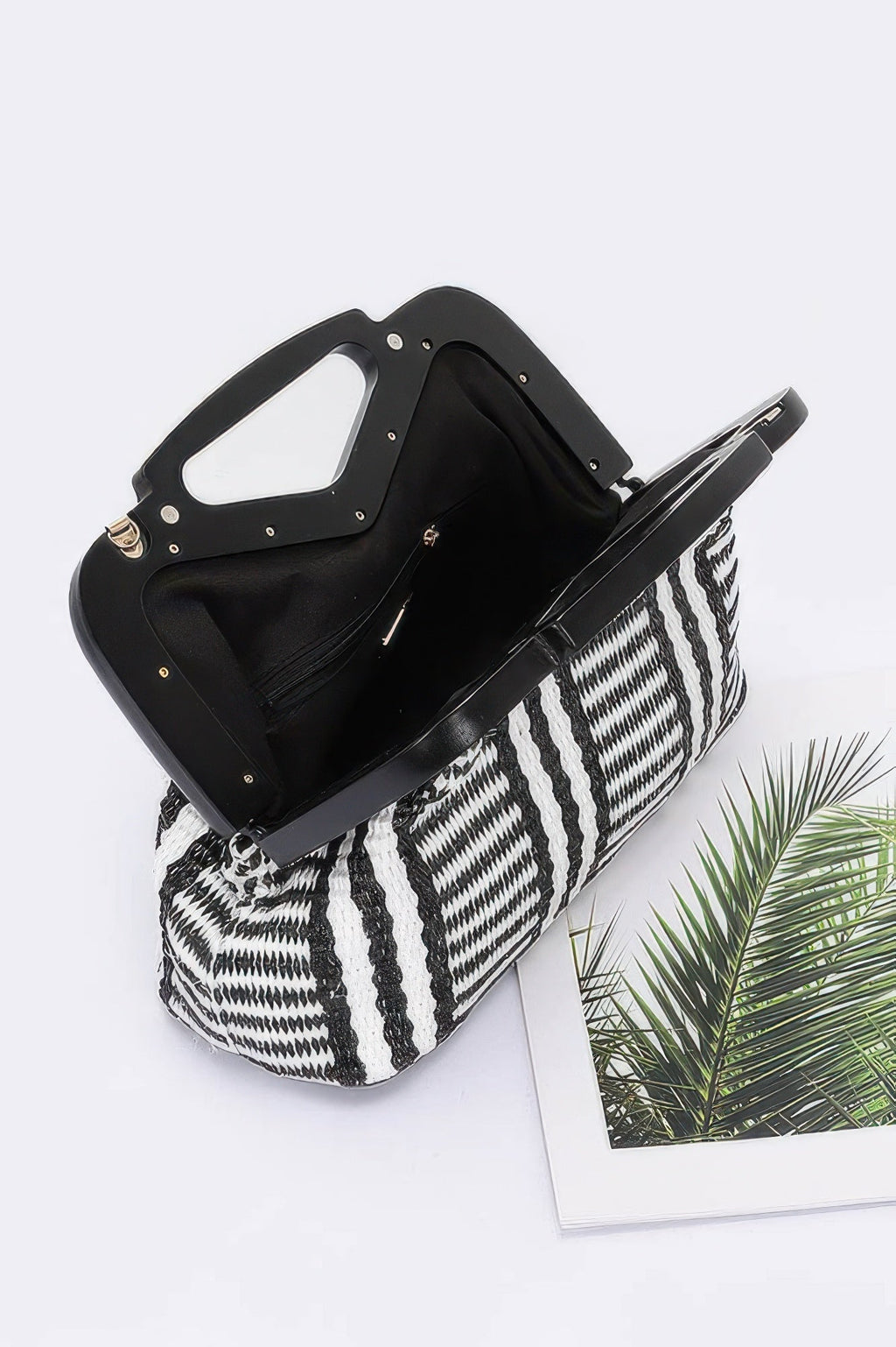 Pochette à cadre en bois et paille synthétique