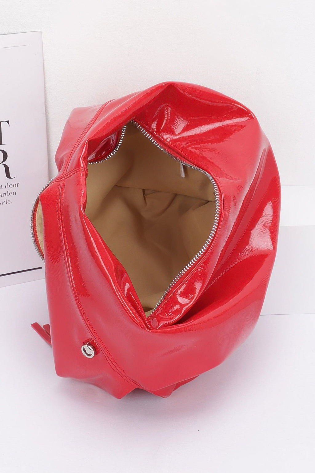 Sac hobo en cuir verni