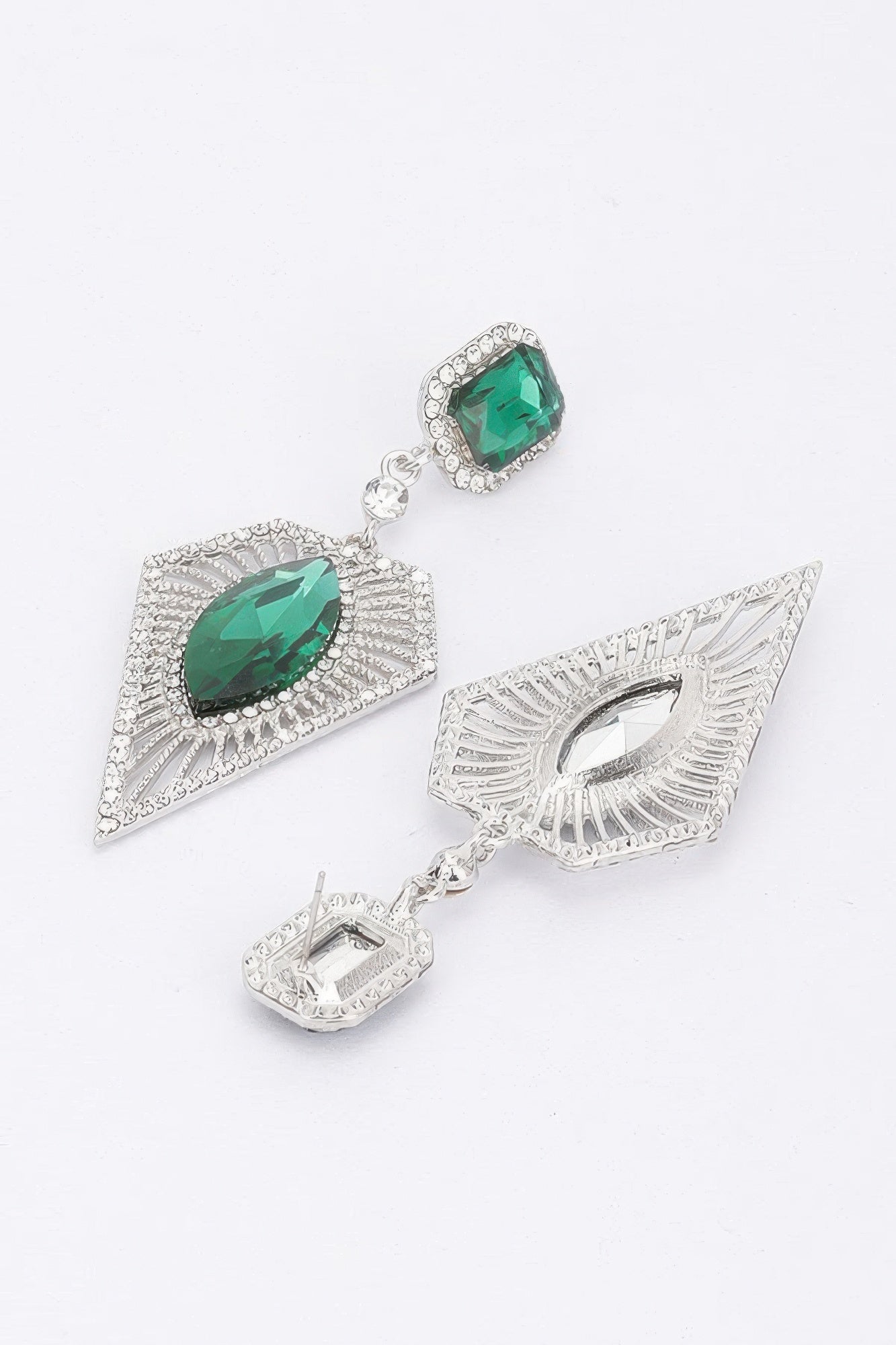 Boucle d'oreille en strass