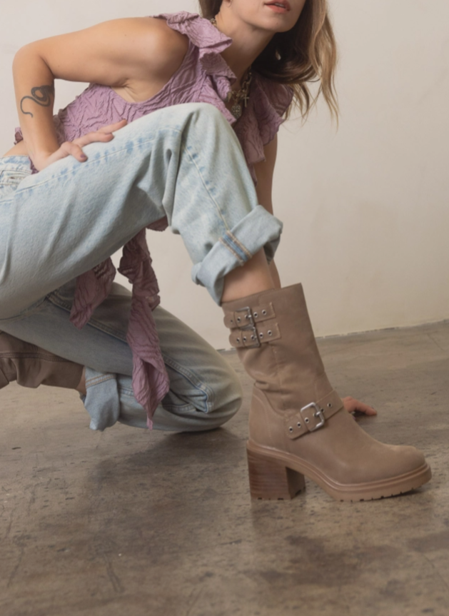 Rider Boots with Buckles Taupe Color