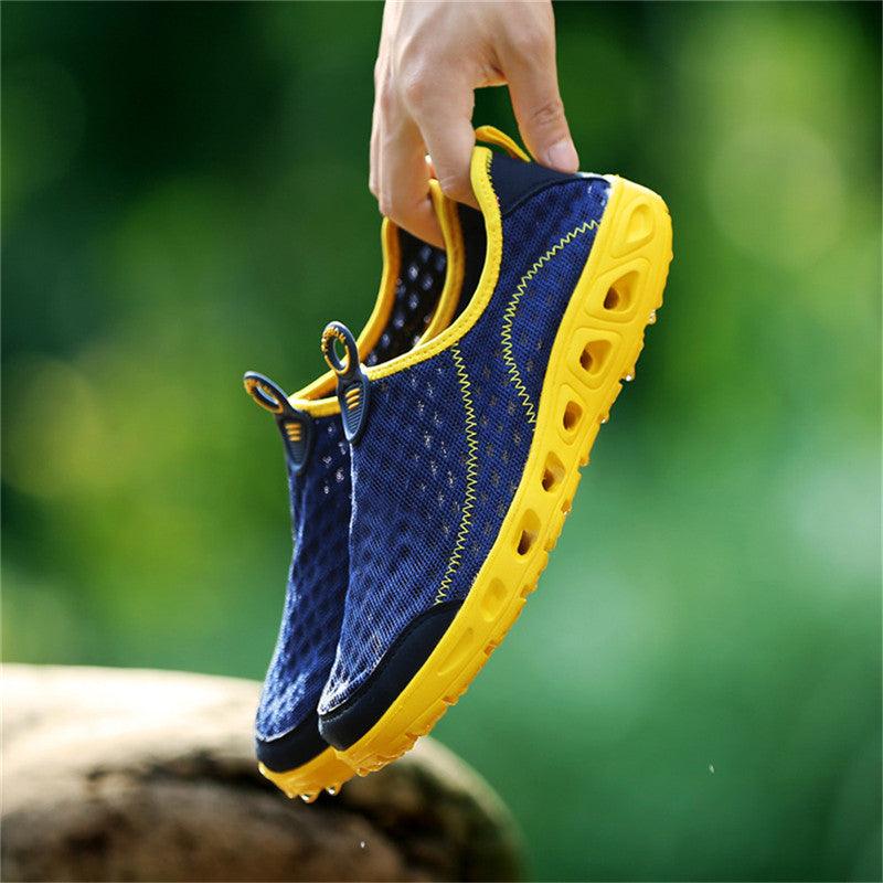 Chaussures Aquatiques Unisexe Décontracté Mode Maille Respirante Séchage Rapide Semelle Caoutchouc Extérieure Chaussures d'Eau Antidérapantes pour Plage Sports Nautiques Légères à Enfiler pour la Marche
