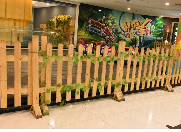 Décoration artificielle Vivid Vine Rattan Leaf Grass Grape Leaves Hanging pour mariage, maison, cuisine, jardin, fête, guirlande, fausse verdure, feuilles de vigne, feuillage vert suspendu pour la décoration de la maison, mariage, jardin, mur.