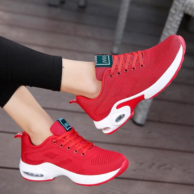 Baskets de sport athlétiques respirantes pour femmes, à la mode, rehaussantes, avec coussin d'air, semelle souple, ultralégères, pour la course et l'entraînement, design sportif