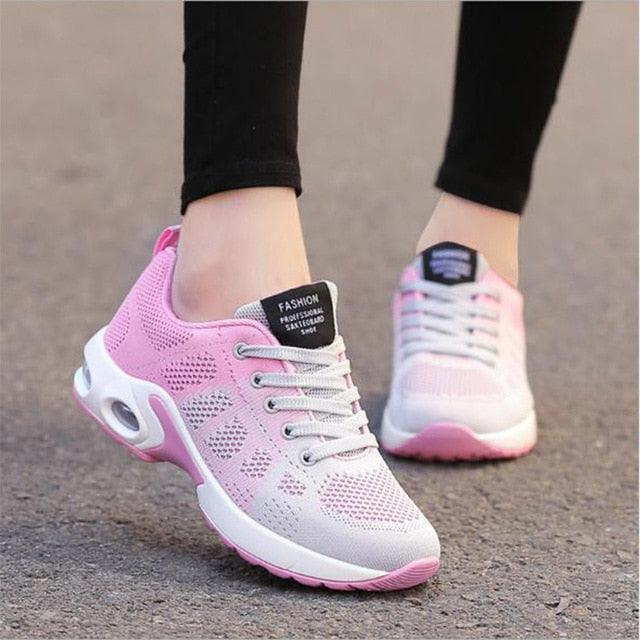 Baskets de sport athlétiques respirantes pour femmes, à la mode, rehaussantes, avec coussin d'air, semelle souple, ultralégères, pour la course et l'entraînement, design sportif