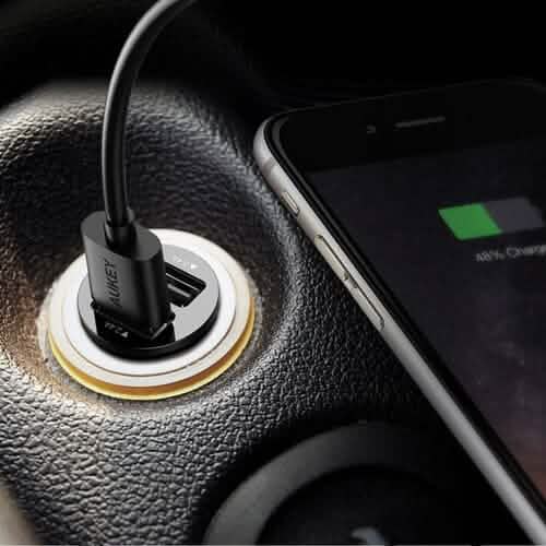 Chargeur de voiture double port Aukey Universal True AiPOWER 24W 4.8A (reconditionné)