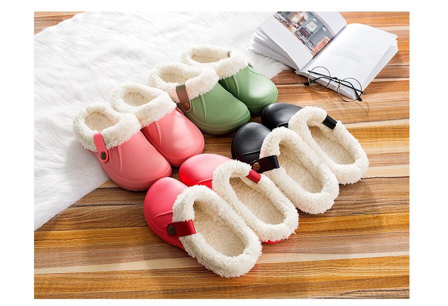 Automne Hiver Nouveaux Pantoufles d'intérieur Légères pour Hommes Antidérapantes Chaudes et Imperméables en Peluche Coton Classiques Sabots Fourrés Imperméables Hiver Maison Confortables Pantoufles d'intérieur