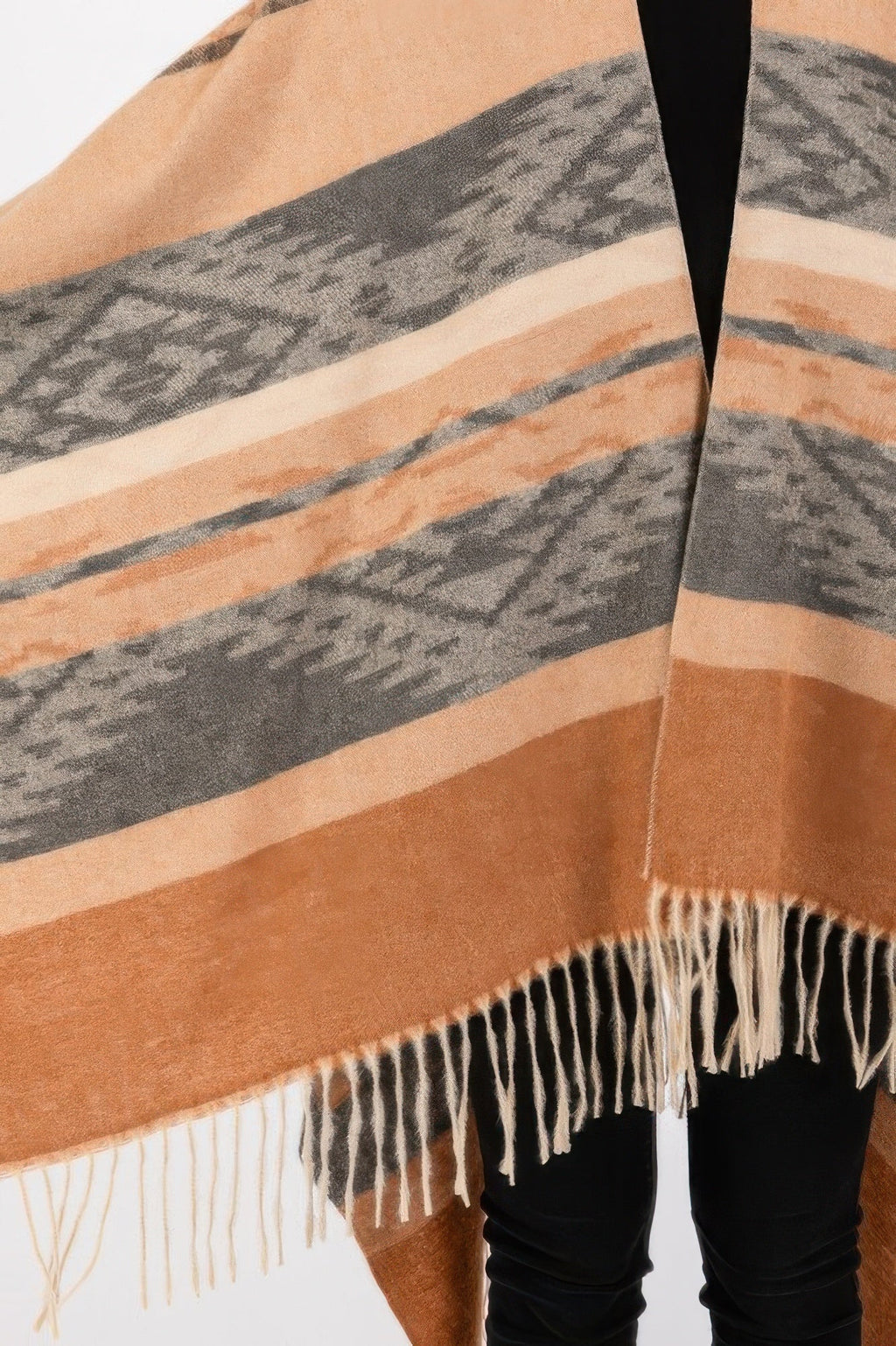 Ruana à franges motif aztèque