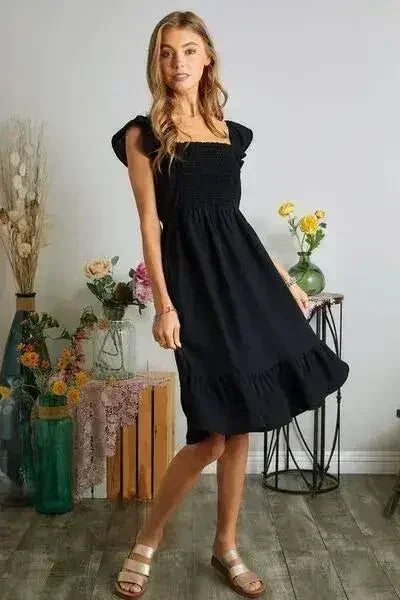 Robe smockée à encolure carrée et manches volantées - Féminine et séduisante | Femstylo