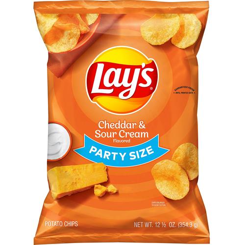 Sacs de croustilles Lays saveur Cheddar et crème sure, format fête, 354,3 g