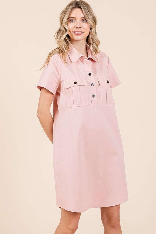 Nouvelle robe-chemise à manches courtes et col détaillé boutonnée pour femme – Chic, tendance, décontractée, unique, polyvalente et élégance classique