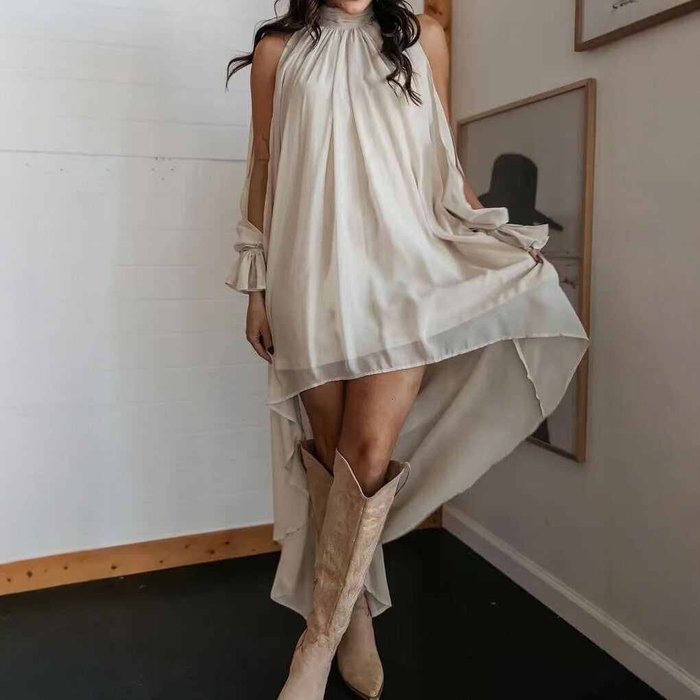 Robe longue asymétrique en mousseline à col montant – Manches longues coupe ample