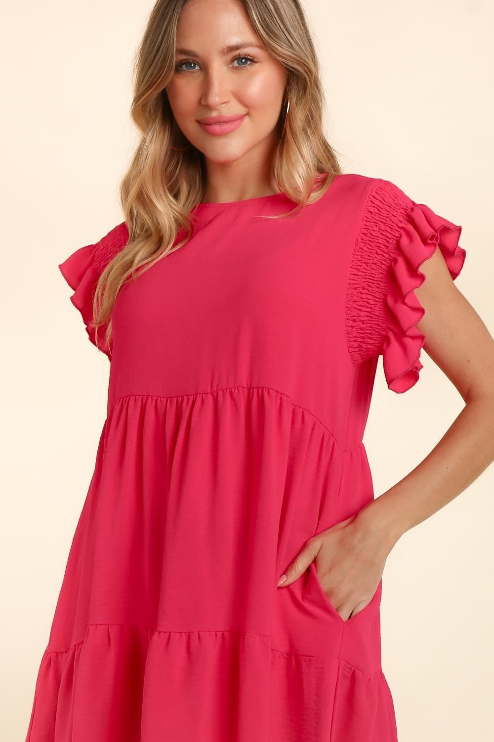 Robe Froncée Grande Taille à Manches Courtes Volantées avec Poches pour Femme – Robe Froncée Flatteuse, Robe à Manches Courtes Volantées, Robe Pratique avec Poches, Robe Volantée Chic, Robe à Taille Froncée, Robe Élégante à Manches Courtes