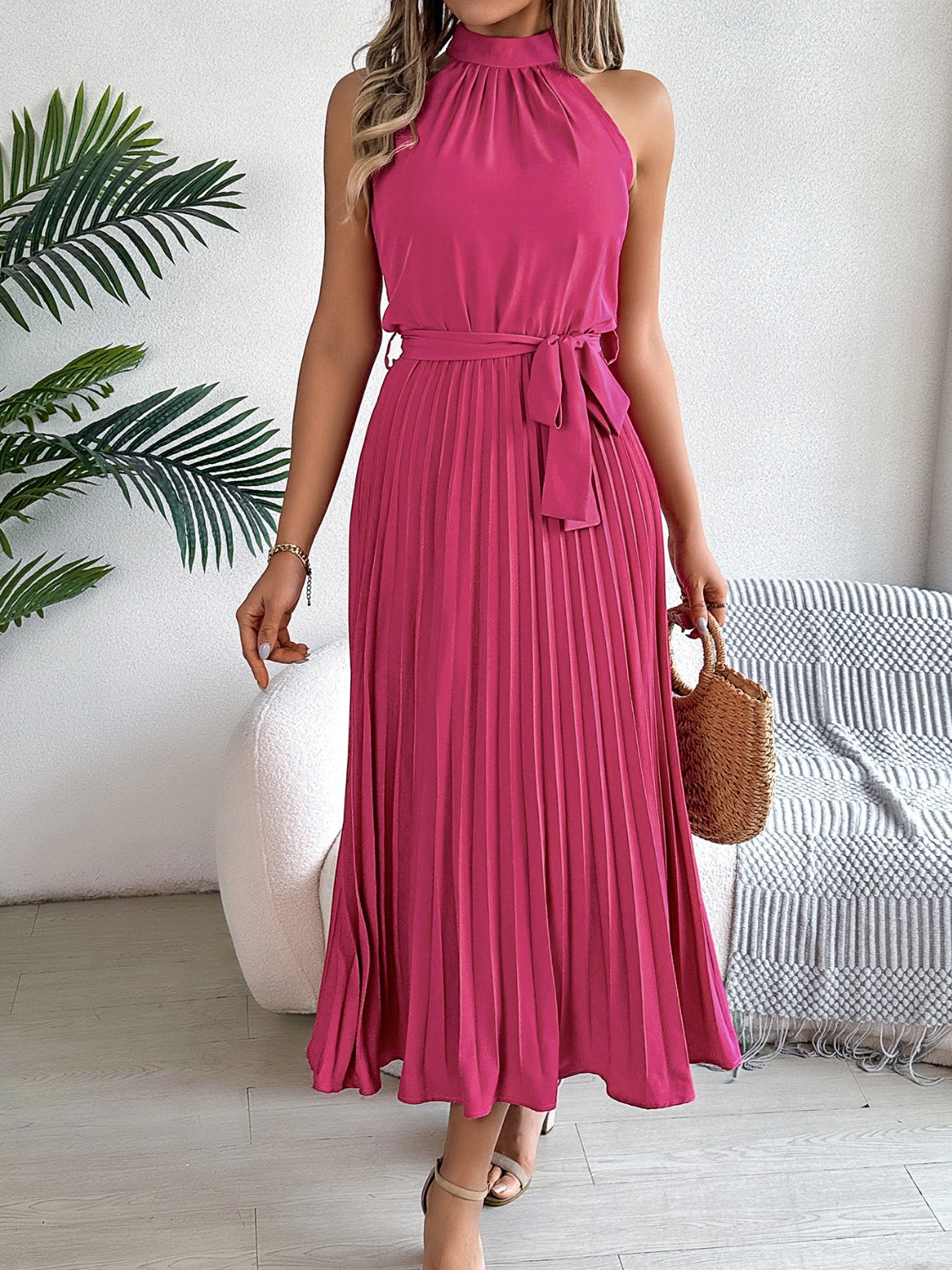 Jolie Robe Midi Rose sans Manches Élégante & Fluide pour Filles Magnifique Design