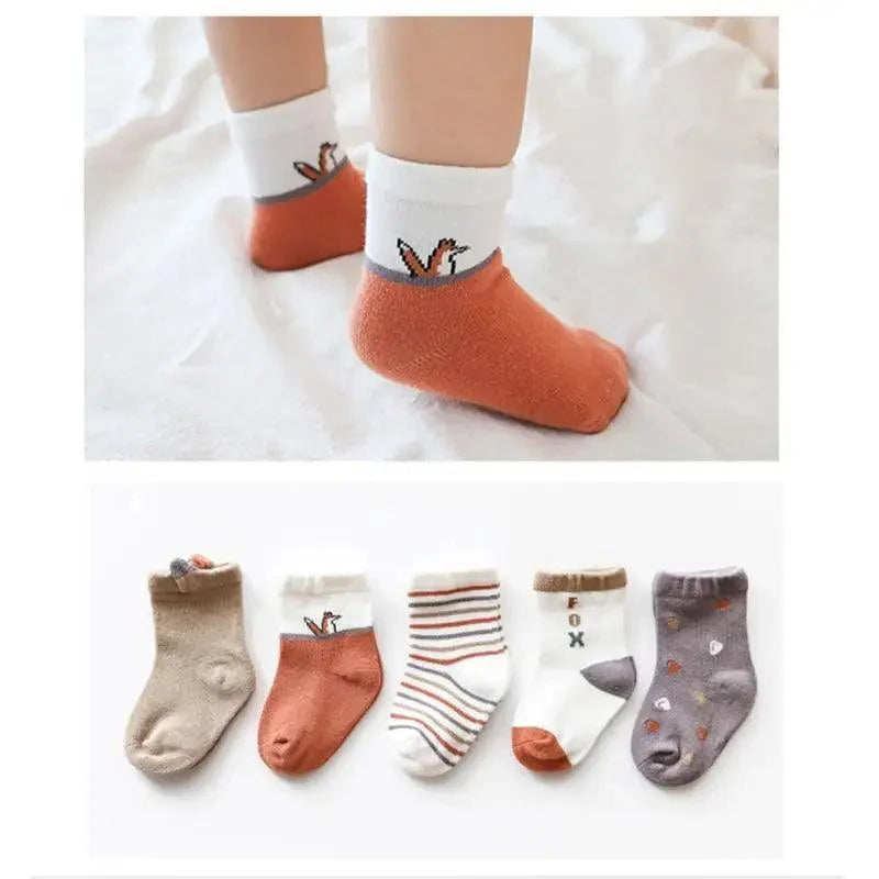Chaussettes d'automne en coton à motif de dessins animés pour bébés filles, nouveau-nés et tout-petits, style unique, matière douce, couleurs mignonnes