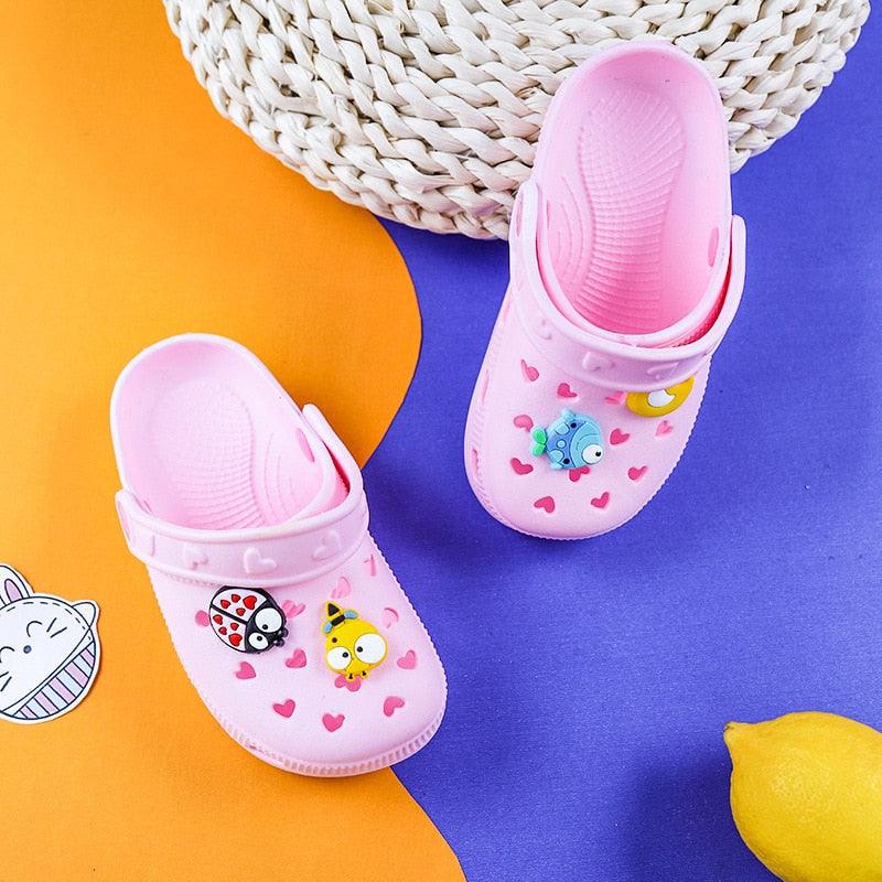 Chaussures d'été bébé Trous antidérapantes pour enfants Sandales de plage Clogs pour garçons et filles Respirantes antidérapantes Crocs Enfants Haute élasticité Sandales enfants Intérieur Extérieur Imperméables Sandales de plage