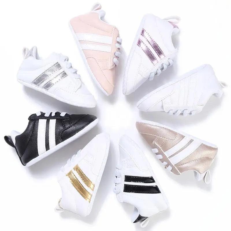 Chaussures Bébé Classiques Sport Semelle Souple Cuir PU Multi-Couleur Chaussons Bébé Mocassins Baskets Décontractées