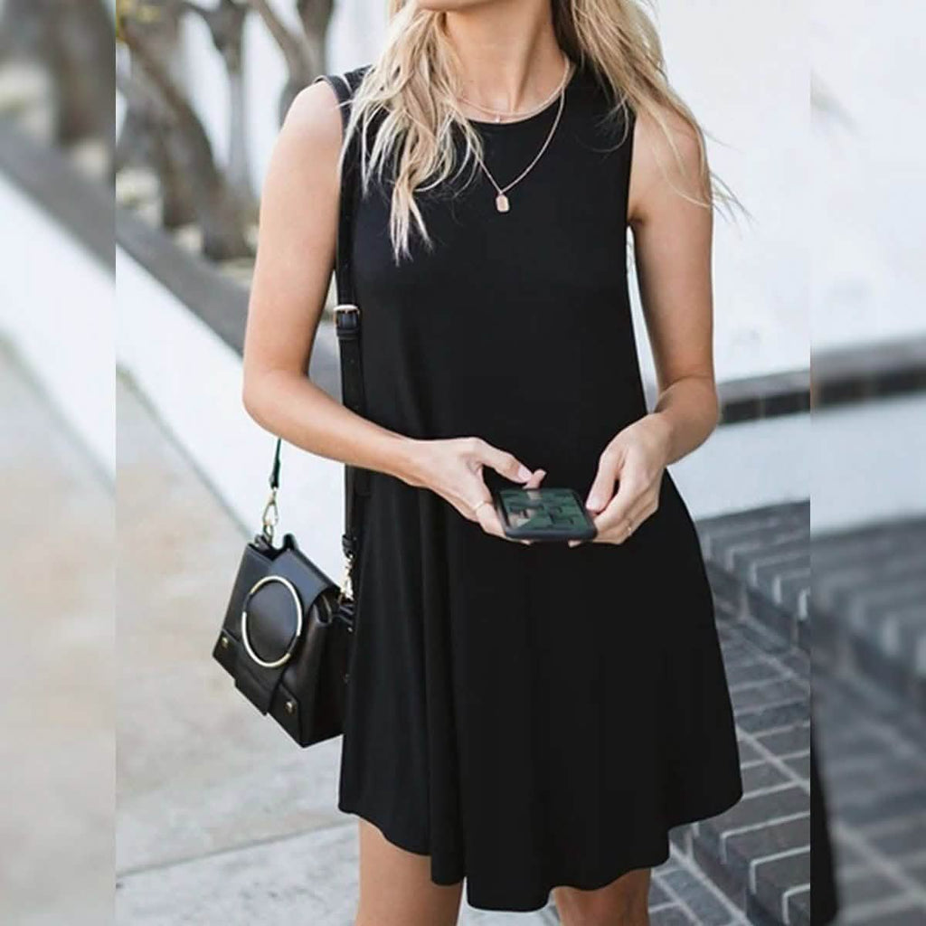 Robe dos uni sans manches à col rond et boutonnage simple