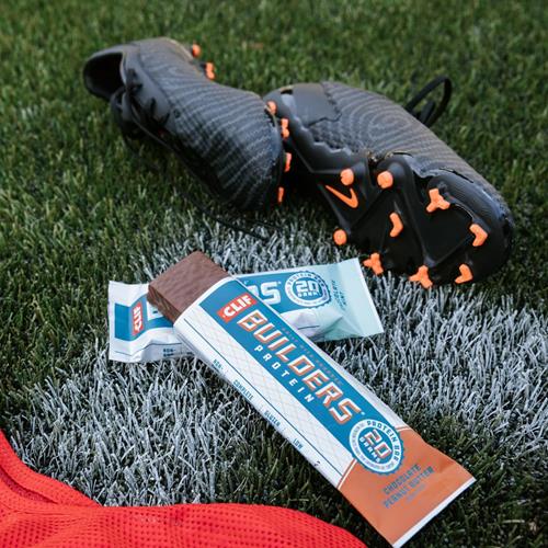 Barre protéinée Clif Builders - Saveur chocolat menthe - 20G de protéines végétales - Sans gluten - Sans OGM - Faible indice glycémique - Sans édulcorants artificiels - 68 g
