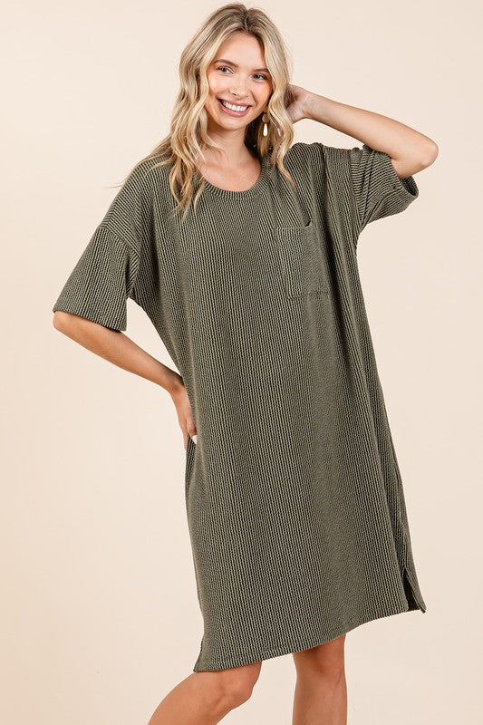 Robe T-shirt à Manches Courtes en Tricot Côtelé Urban pour Femme – Confortable, Tendance, Chic et Polyvalente pour les Occasions Décontractées