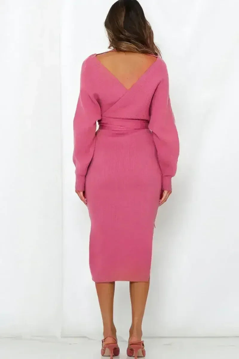 Robe pull fendue à la taille avec col cache-cœur et nœud