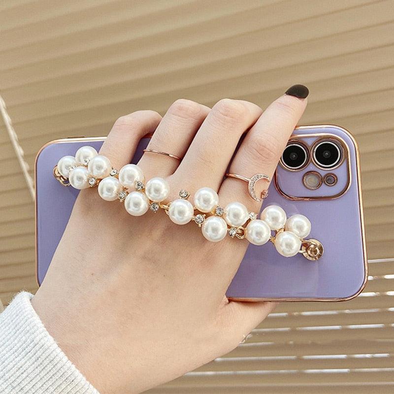 Magnifique coque de téléphone plaquée or à bords droits avec chaîne de perles blanches pour iPhone 13 11 12 Pro Max, pour iPhone X XS MAX XR 7 8 Plus, coque avec bracelet de poignet à chaîne de perles