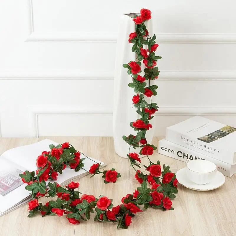 Guirlande de roses artificielles de 250 cm magnifiquement conçue pour Noël, mariage, décoration de maison, de chambre, de printemps, d'automne, d'arche de jardin, fausse plante de vigne