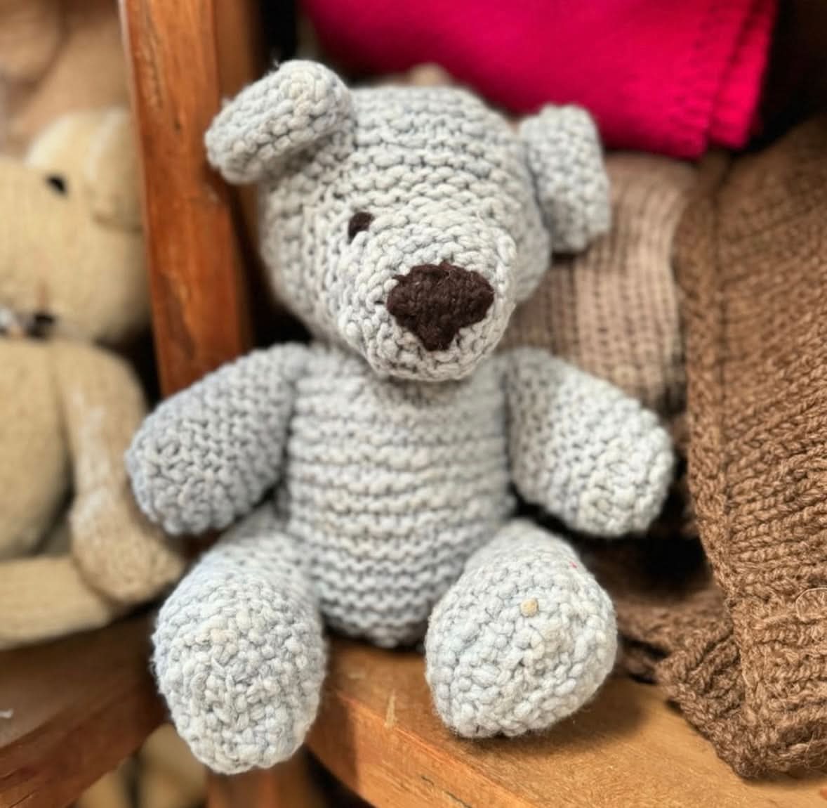 Peluche en tricot de laine | Zee l'ours bleu