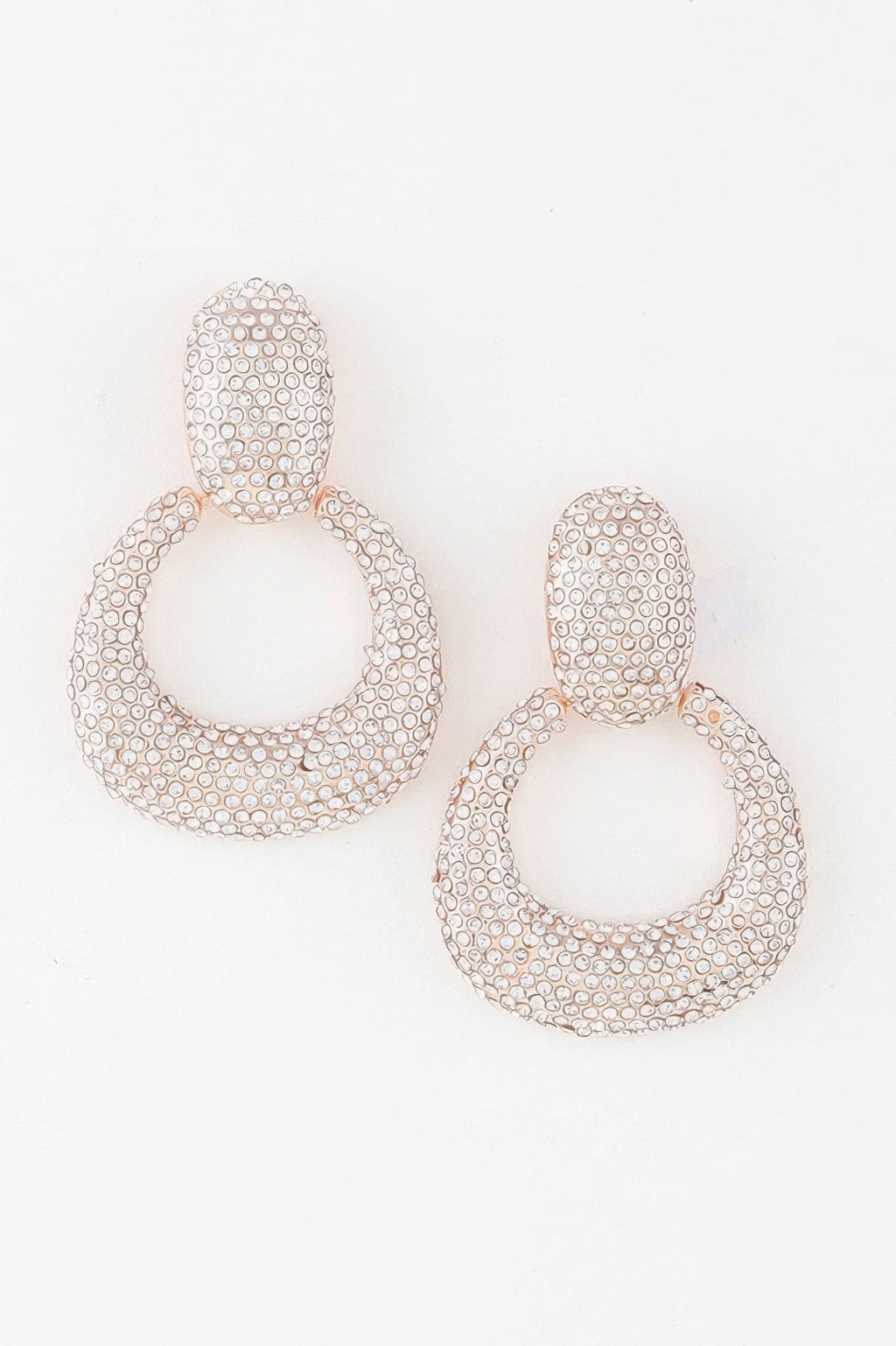Boucles d'oreilles créoles pendantes ornées de pierres